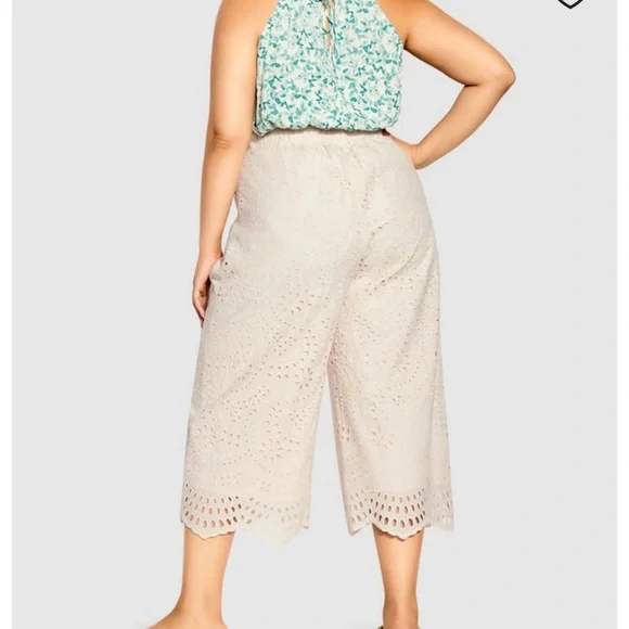 City Chic Olivia lace eyelet pants cream women's plus size L 20 cropped - Picture 8 of 10
